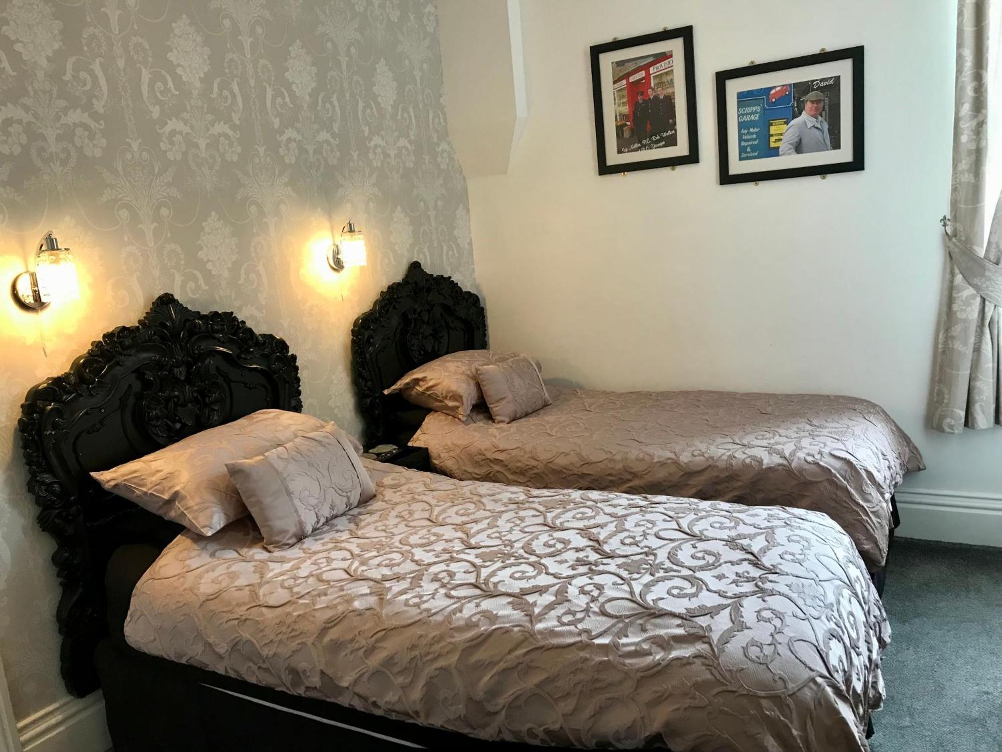 Norman Guest House With Free Parking Whitby Buitenkant foto